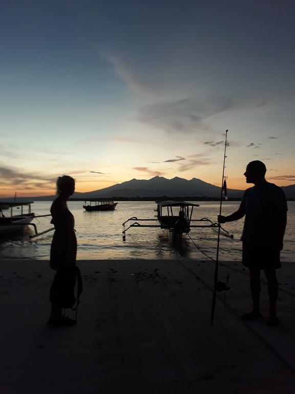 Fantastic Cottages Gili Meno Exterior photo
