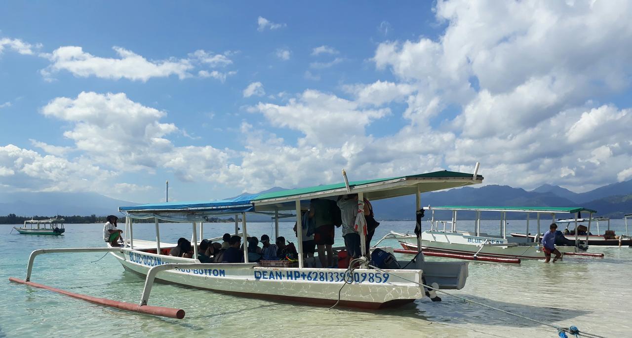 Fantastic Cottages Gili Meno Exterior photo